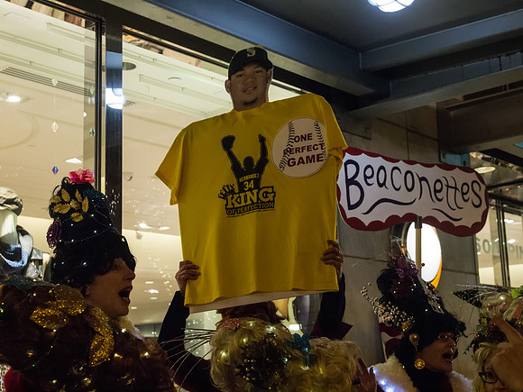 The Beaconettes @ The Great Figgy Pudding Caroling Contest 2012-31