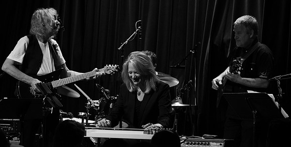 Albert Lee & Cindy Cashdollar @ Jazz Alley July 2015-28