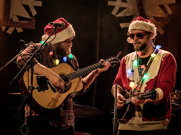 Cascade Crescendo @ The Polecat Yuletide Celebration 12-7-2018-6