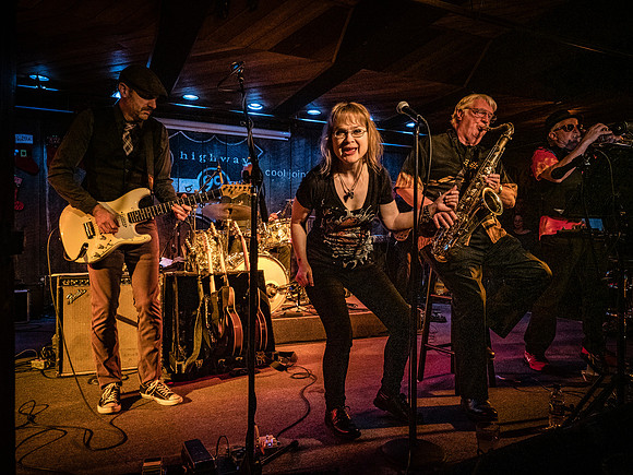Kevin Selfe & The Portland Blues All-Star Band & Lisa Mann & Allen Marke 12-22-18-13