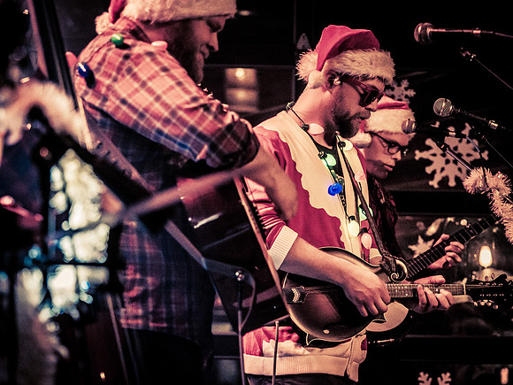 Cascade Crescendo @ The Polecat Yuletide Celebration 12-7-2018-21