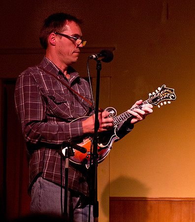 Chris Jones & The Night Drivers @ The Thumbnail Theatre 4-2-2011-20