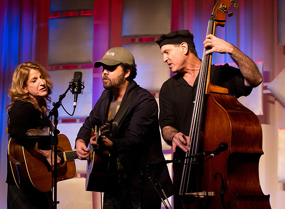 Claire Lynch @ Wintergrass 2012-26