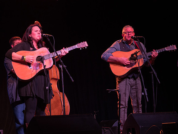 Kenny & Amanda Smith @ Wintergrass 2018-4