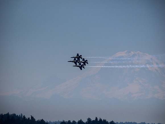 The Blue Angels @ Lake Washington 2012 Seafair-9