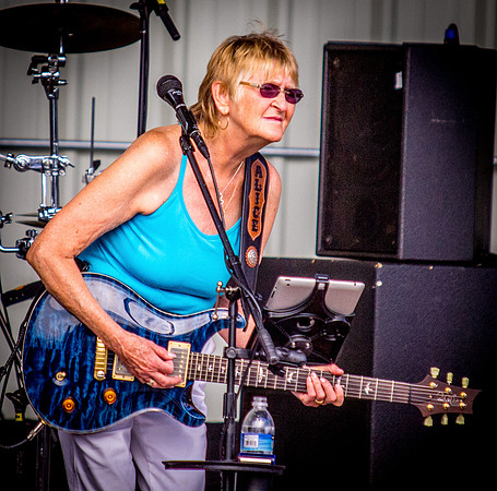 Alice Stuart & The Formerly's @ The Slowroots 2012-6