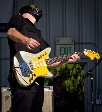 Los Straitjackets @ The 2011 Slowroots Festival-20