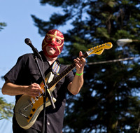 Los Straitjackets @ The 2011 Slowroots Festival-12