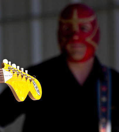 Los Straitjackets @ The 2011 Slowroots Festival-18