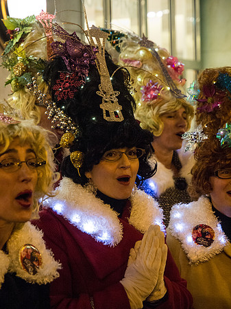 The Beaconettes @ The Great Figgy Pudding Caroling Contest 2012-4
