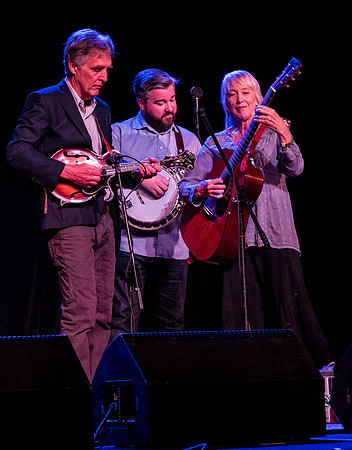 Laurie Lewis & The Right Hands @ Wintergrass 2018-16