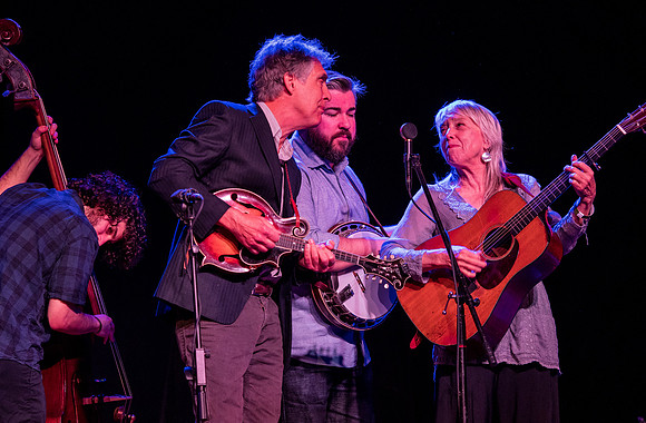 Laurie Lewis & The Right Hands @ Wintergrass 2018-5