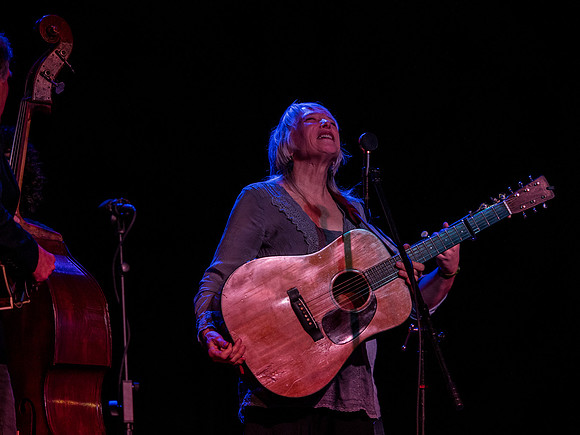 Laurie Lewis & The Right Hands @ Wintergrass 2018-12