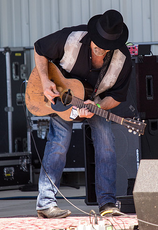 Nick Vigarino@ The 2012 Slowroots Festival-3