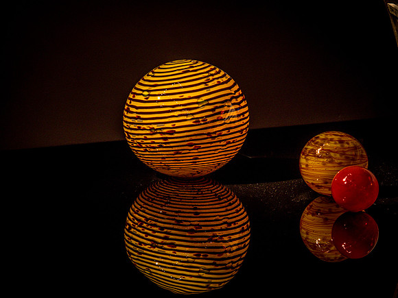 Chihuly Garden and Glass Set 2-28