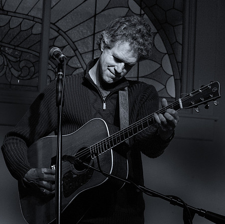 Chris Jones & The Night Drivers @ The Thumbnail Theatre 4-2-2011-14