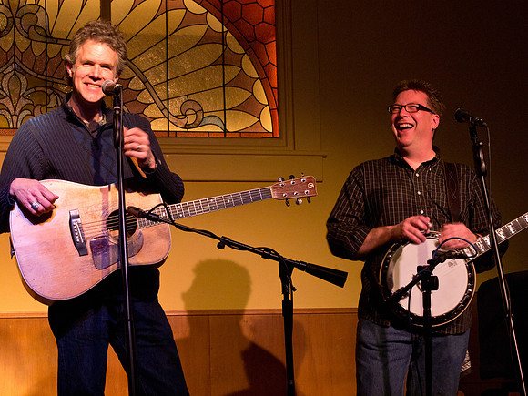 Chris Jones & The Night Drivers @ The Thumbnail Theatre 4-2-2011-21