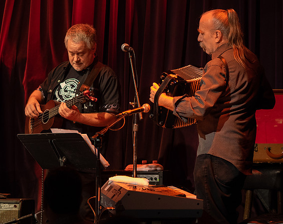 Albert Lee & Cindy Cashdollar @ Jazz Alley July 2015-23