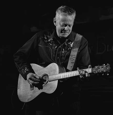 Tommy Emmanuel  @ The 2012 Rivercity Bluegrass Festival_