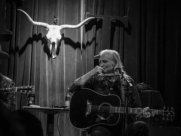 Dave Alvin & Jimmie Dale Gilmore @ The Tractor Tavern 2-15-18-11