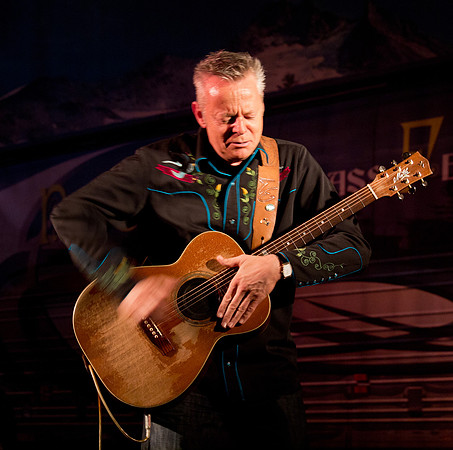 Tommy Emmanuel  @ The 2012 Rivercity Bluegrass Festival_-18