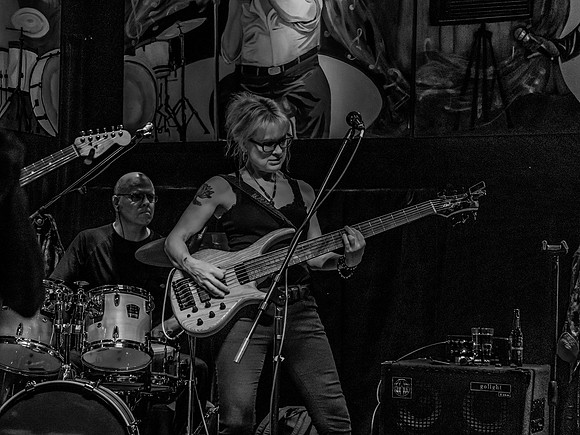 Lisa Mann Trio @ The Blue Diamond 5-4-19-10