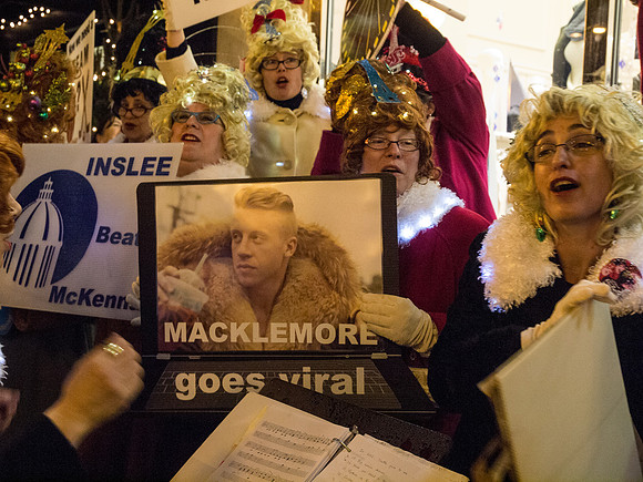 The Beaconettes @ The Great Figgy Pudding Caroling Contest 2012-74