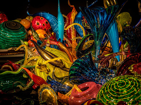 Chihuly Garden and Glass Set 2-30