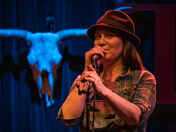 I Draw Slow @ The Tractor Tavern 03-14-2019-17