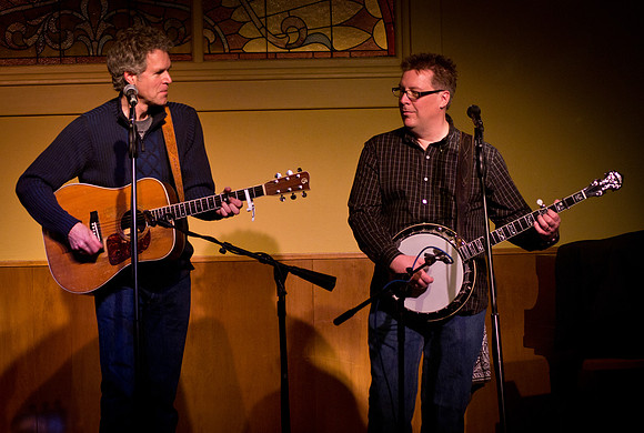 Chris Jones & The Night Drivers @ The Thumbnail Theatre 4-2-2011-10