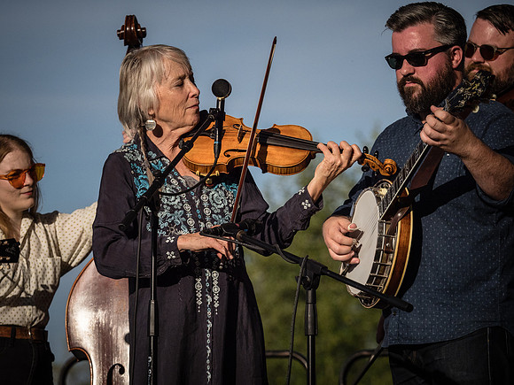Laurie Lewis & The Right Hands @ The Hovander Bluegrass Festival 2018-27