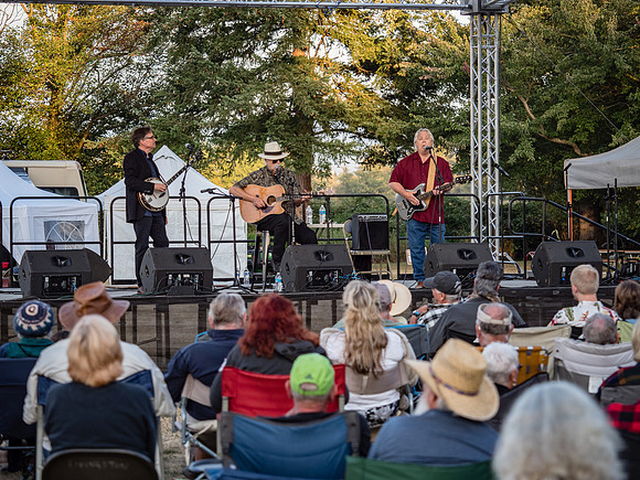 Crary, Evans and Barnick @ The Hovander Homestead Bluegrass Festival 2018-23