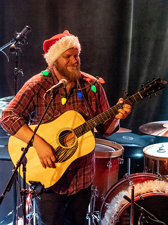 Cascade Crescendo @ The Polecat Yuletide Celebration 12-7-2018-17