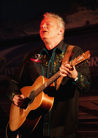 Tommy Emmanuel  @ The 2012 Rivercity Bluegrass Festival_-7