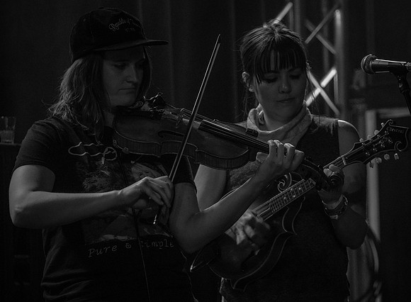 Della Mae @ Nectar Lounge 4-26-18-32