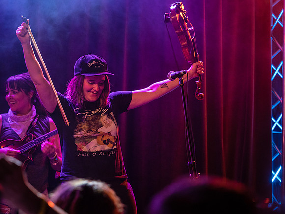 Della Mae @ Nectar Lounge 4-26-18-14