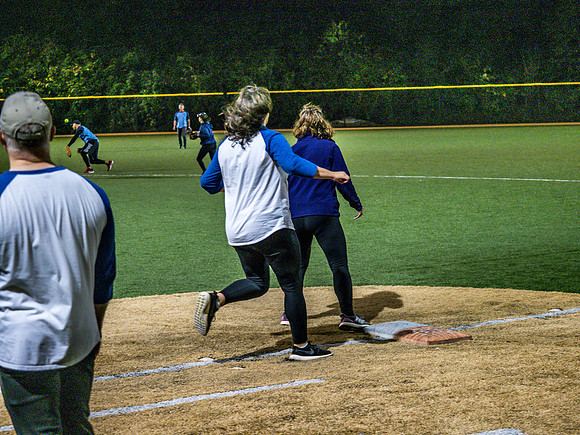 Axia Home Loans Softball 9-11-18-33