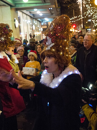 The Beaconettes @ The Great Figgy Pudding Caroling Contest 2012-24