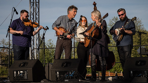 Laurie Lewis & The Right Hands @ The Hovander Bluegrass Festival 2018-30