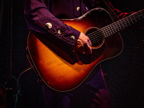 Jim Lauderdale @ The Tractor Tavern 12-4-18-4