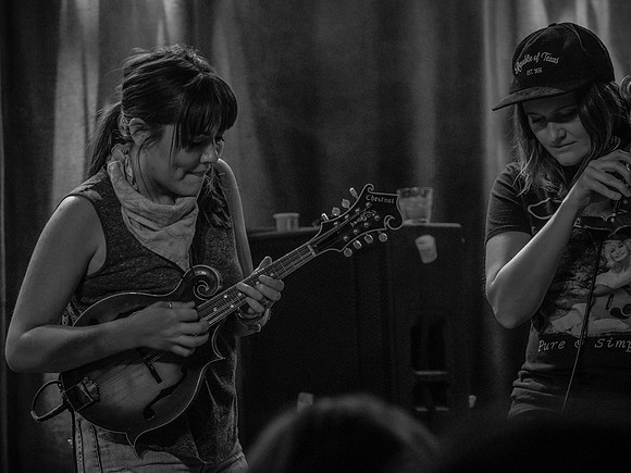 Della Mae @ Nectar Lounge 4-26-18-13