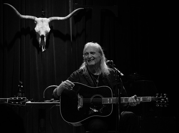 Dave Alvin & Jimmie Dale Gilmore @ The Tractor Tavern 2-15-18-7