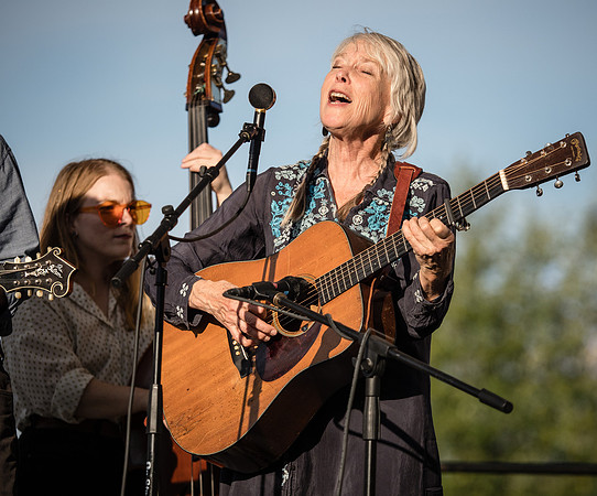 Laurie Lewis & The Right Hands @ The Hovander Bluegrass Festival 2018-15