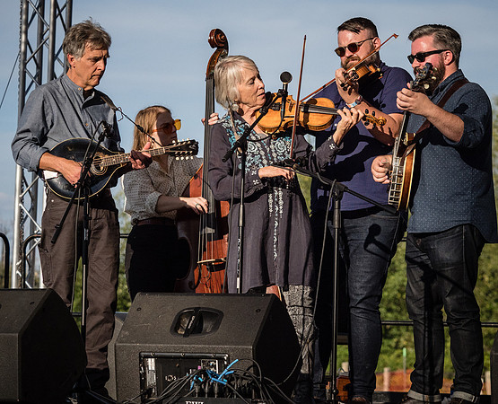 Laurie Lewis & The Right Hands @ The Hovander Bluegrass Festival 2018-25